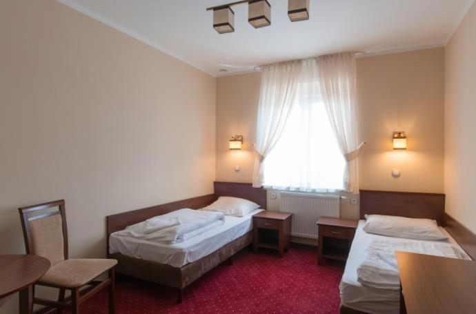 Hotel Grant Leszno (Greater Poland) Quarto foto