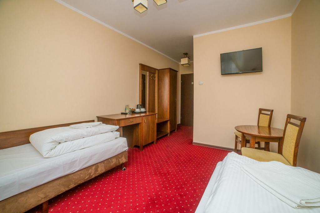 Hotel Grant Leszno (Greater Poland) Exterior foto